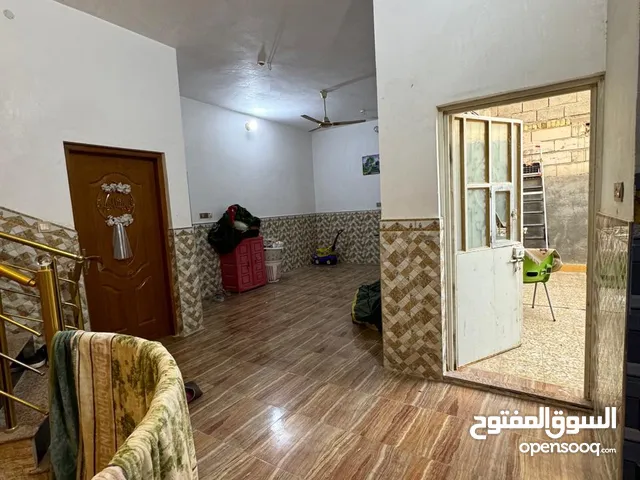 150 m2 3 Bedrooms Townhouse for Sale in Basra Tannumah