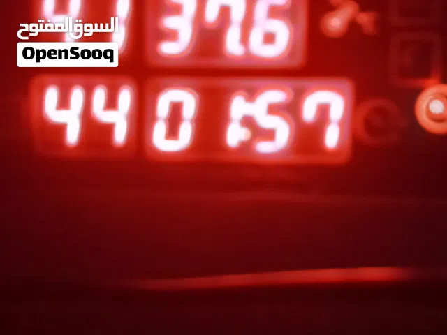 تم توفير حضانة البيض  من شركة HHD العالمية  حاجه مضمونه وجودة الله يبارك  تحمل 56 بيضة