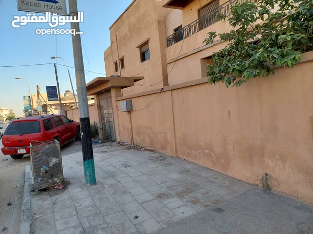 900 m2 More than 6 bedrooms Villa for Sale in Benghazi Al-Fuwayhat