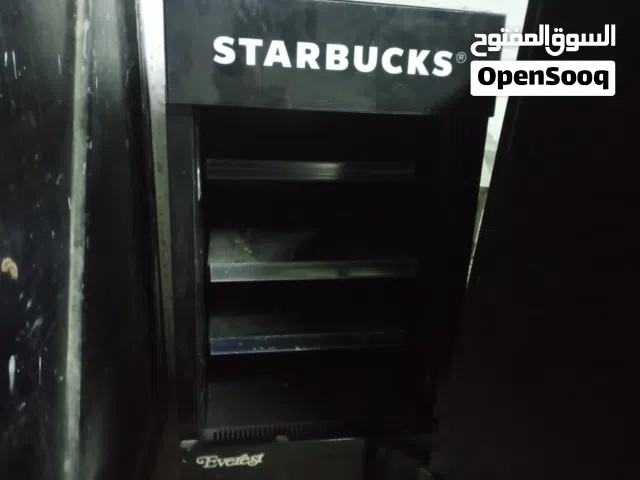 ثلاجة عرض ستاربكس