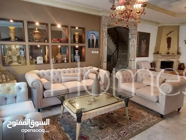 390 m2 5 Bedrooms Villa for Sale in Amman Deir Ghbar