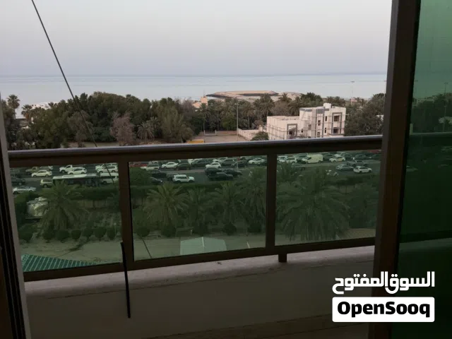 للايجار شقة صف اول ع البحر بالمهبولة