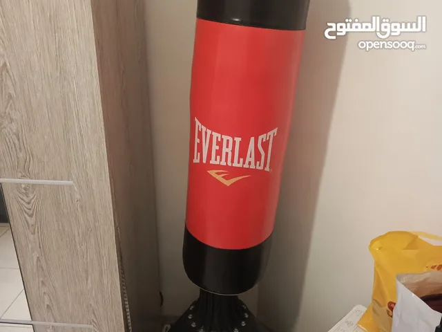 كيس ملاكمة ثابت منزلي