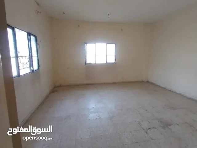 160 m2 2 Bedrooms Townhouse for Sale in Zarqa Hay Al-Rasheed - Rusaifah