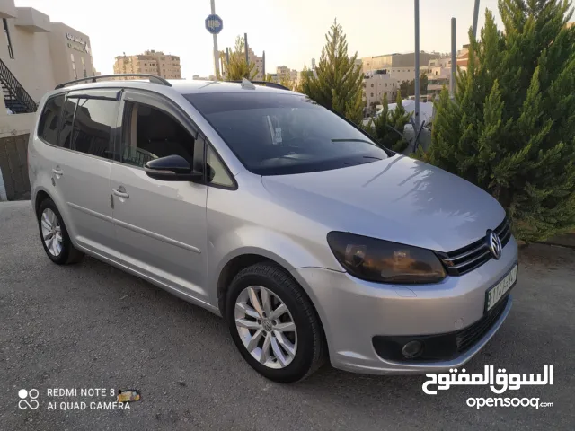Used Volkswagen Touran in Hebron