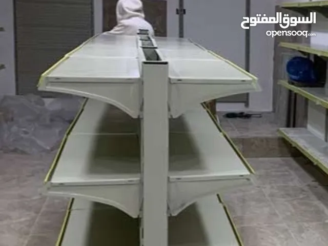 رفوف حديد طول 2م x عرض 4م بحالة ممتازة للبيع