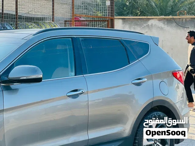 Used Hyundai Santa Fe in Basra