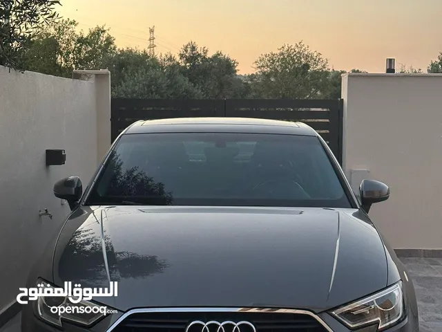 2018 audi a3 S line وارد الشركة