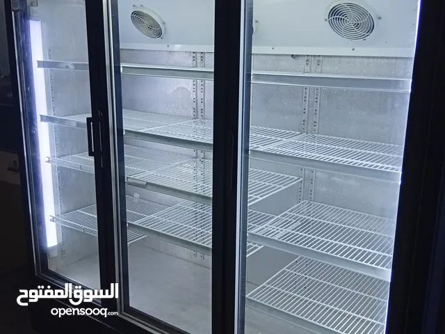 ثلاجة جامبو ثلاث أبواب بحالة الوكالة أكبر حجم وأعلى مواصفات – بسعر مميز! استخدام بسيط جداً –