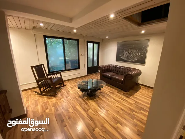 600 m2 4 Bedrooms Villa for Rent in Amman Abdoun