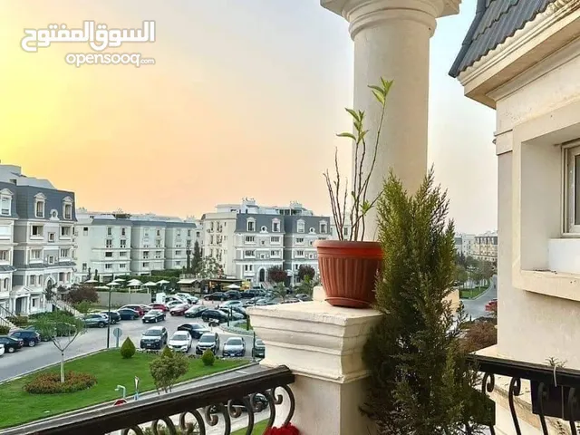 140 m2 2 Bedrooms Townhouse for Sale in Cairo Fifth Settlement