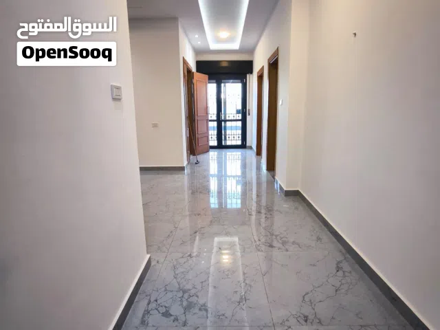 1 m2 More than 6 bedrooms Villa for Rent in Tripoli Ain Zara