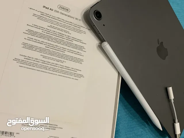 Apple iPad Air 5 256 GB in Sharqia