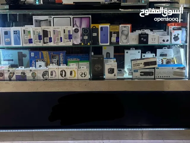 بوث ( كاونتر ) اكسسوارات او ساعات او الكترونيات طول 3 متر - عرض 3 متر ارتفاع 120 سنتمتر