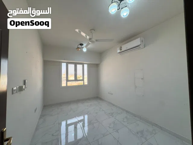 شقةفي بوشرغرفة نوم وصالة موقع قريب من الخدماتPrime apartment in Bosher1bedroom , close to services