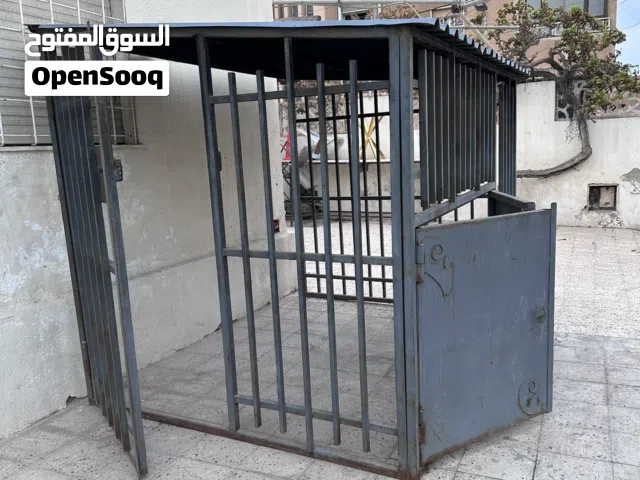 قفص للبيع العرض 2.5 الطول 2 الارتفاع 1.9