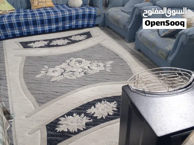 سجادة تركية للبيع بسعر رمزي شبه جديده استعمال خفيف