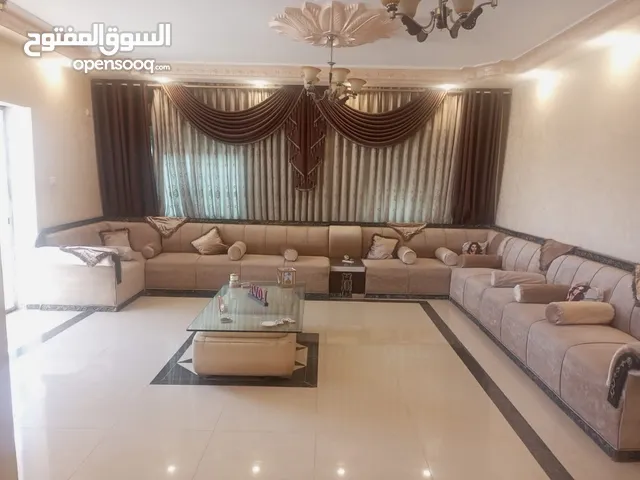 230 m2 4 Bedrooms Apartments for Sale in Amman Daheit Al Ameer Hasan