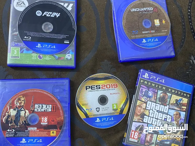 بلاستيشن 4 برو بتدعم4k / معها ادين عدد2 اصليات للبرو الجهاز مش مفتوح ومعها مروحه تبريد للجهاز هديه