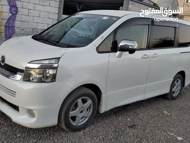 زيررروو اصفارر نهى كرررت 2009مجمرك مرة باقي الرقم مختم وكاله مضمون ماشي 77الف كيلو