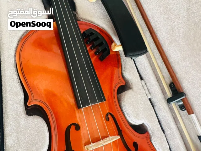 كمان شبه جديد للبيع بسعر مغري