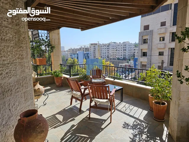 251 m2 4 Bedrooms Apartments for Sale in Amman Shmaisani