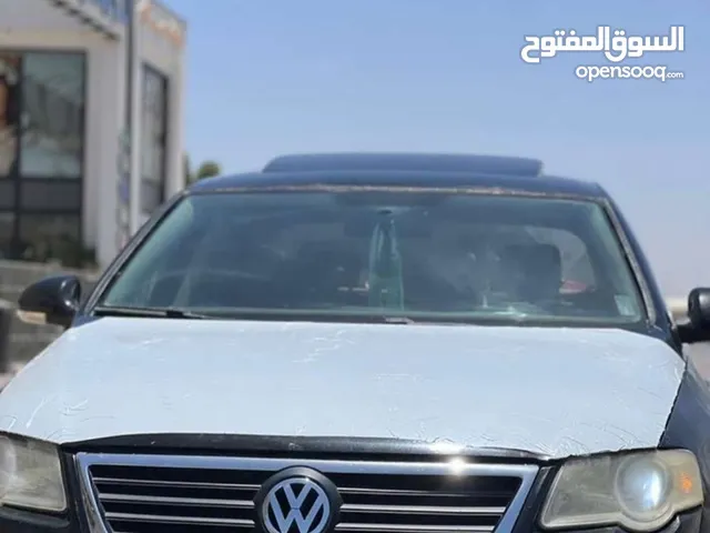 Used Volkswagen Passat in Tripoli