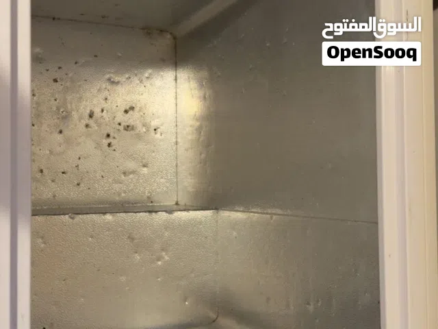 مجمدة للبيع