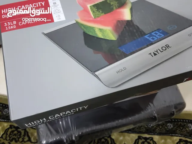 للبيع ميزان طعام وحماصة توست و جولة