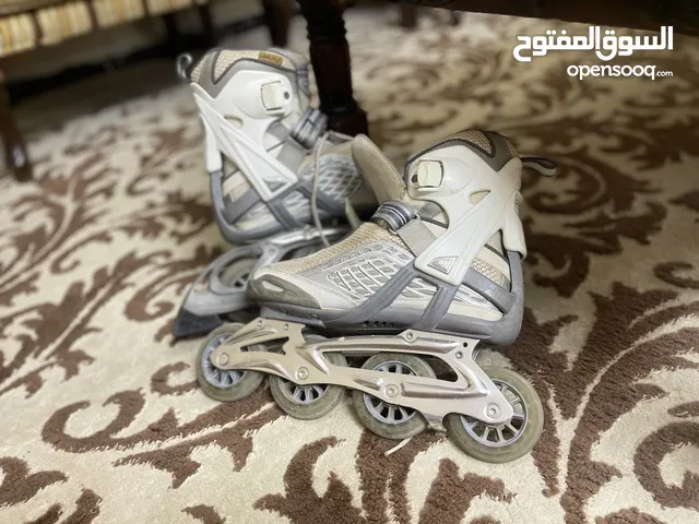 سكيت قدم عجال مطاط