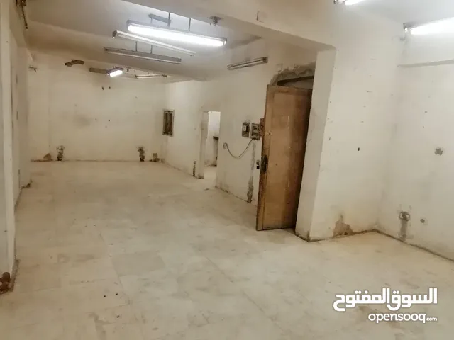 محل ايجار جديد 70 م بمنطقة العشرين فيصل