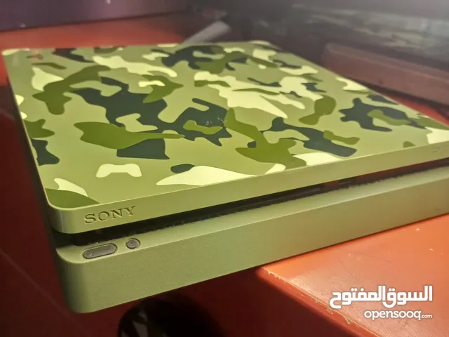 بلايستيشن 4 سلم 1000GB مستعمل بحالة جيدة مع  يد كوبي ون1