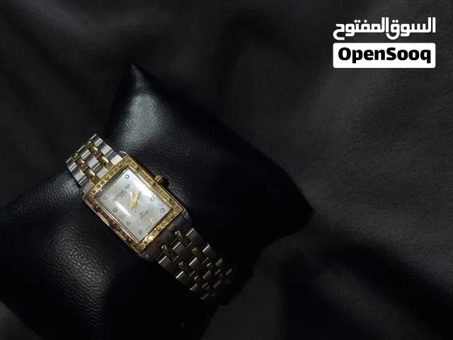 ساعة مستعملة ما لبستها ولا مرة
