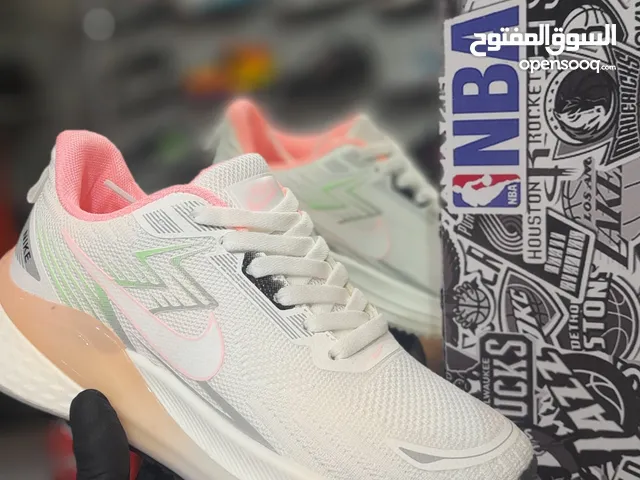 Nike zoom new 2025 بناتي