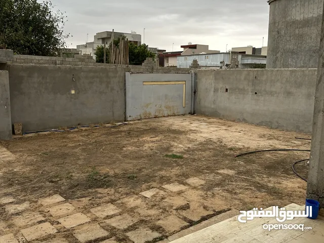 منزل للإيجار عين زارة النصب التذكاري