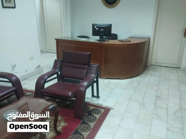 مكتب مفروش فخم مكيف بالكامل باقوى لوكيشن ميدان رابعة العدوية 25 الف إيجار نهائى واجها عال