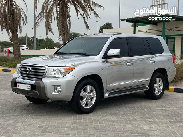 Toyota Land Cruiser 2015 in Southern Governorate