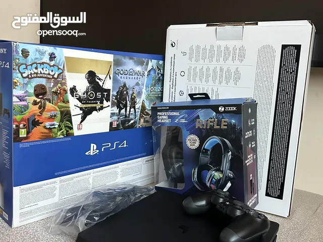 PS 4 slim Like new  بلايستيشن 4 في حالة الجديد تمام