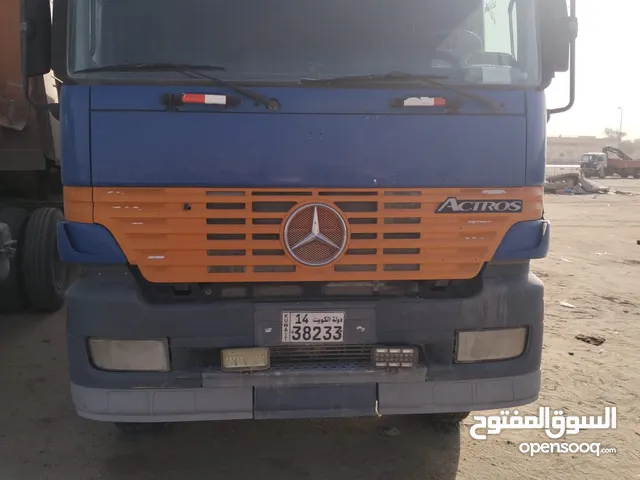 تريلا وصندوق مرسيدس 34 متر