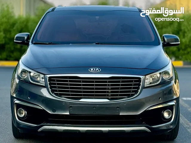 Used Kia Carnival in Um Al Quwain