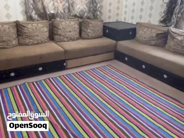 طقم كنب كورنر (زاوية) مستعمل بحالة جيدة جداً .