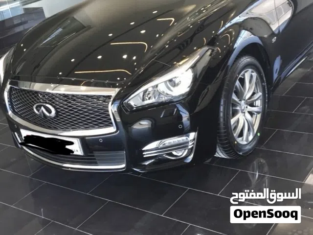 2016 Infiniti Q70 Luxe