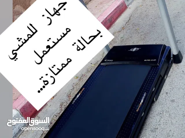 جهاز للمشي بحالة ممتازه