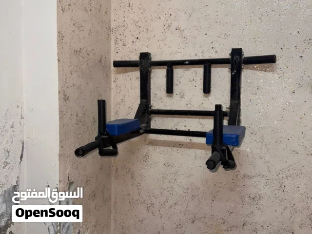 للبيع: معدات جيم منزلي كاملة بحالة جيدة �