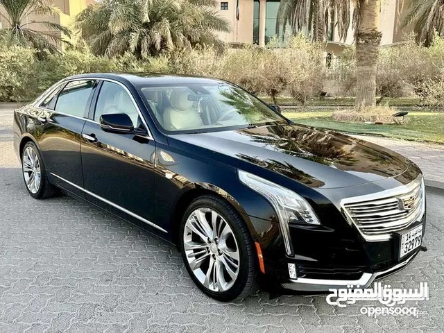 Apple CarPlay Used Cadillac in Al Jahra