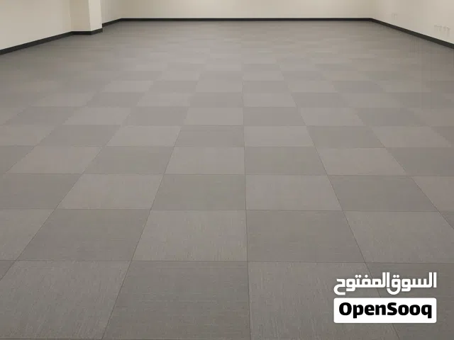 عيادة 100 م طابق اول للايجار في شارع الخالدي / واجهة امامية