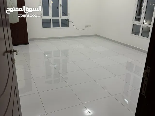1 m2 5 Bedrooms Apartments for Rent in Muscat Al Maabilah