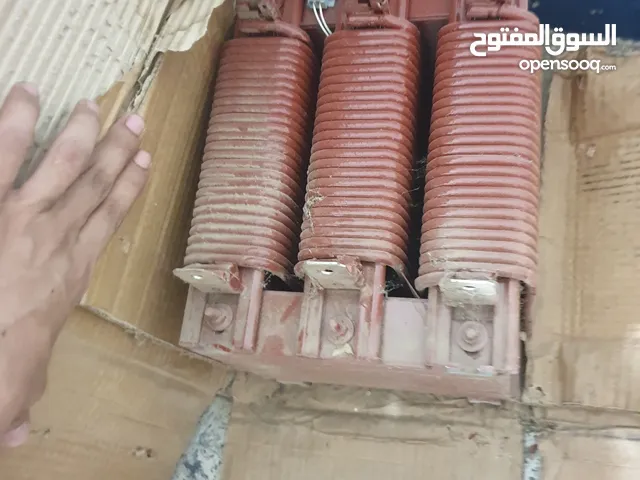 محول كهرباء جديد البينات موجوده فى الصوره صنع فى إسبانيا