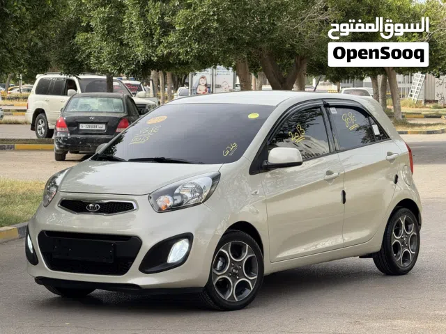 2013 كيا بيكانتو LX