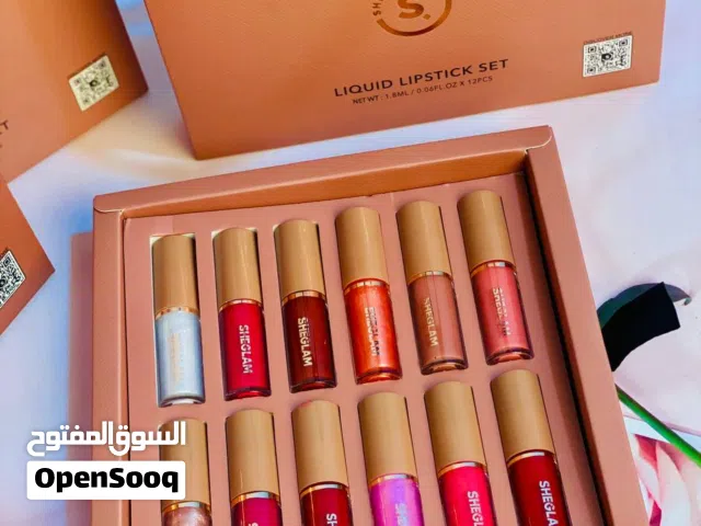 سيت حمر SHIGLAM الفخم إذا تدورين الأناقة بكل لوك... هذا السيت معمول إلج يحتوي على: 12